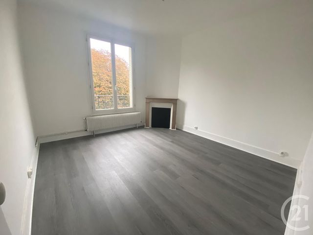 Appartement T3 à vendre - 3 pièces - 46.03 m2 - CORMEILLES EN PARISIS - 95 - ILE-DE-FRANCE - Century 21 Sinval
