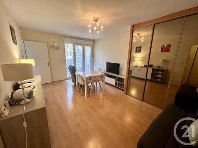 Appartement F1 à vendre - 1 pièce - 29.9 m2 - HERBLAY - 95 - ILE-DE-FRANCE - Century 21 Sinval