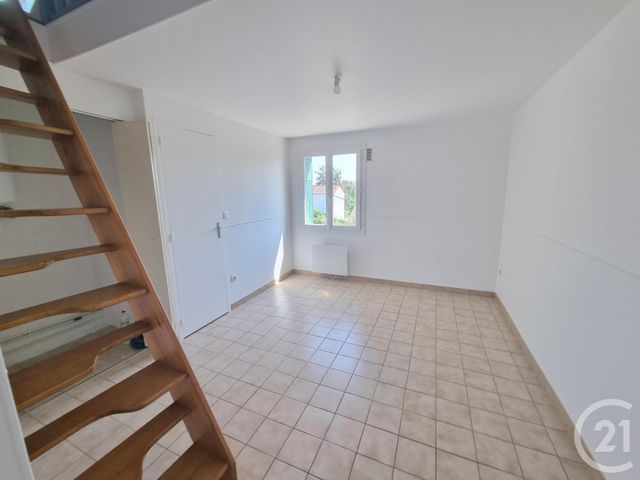 Afficher la photo en grand Appartement F2 à vendre - 2 pièces - 38.25 m2 - HERBLAY SUR SEINE - 95 - ILE-DE-FRANCE - Century 21 Sinval