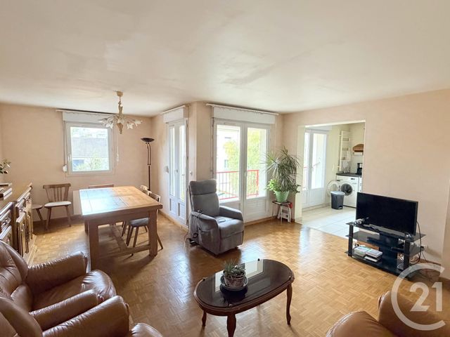 Afficher la photo en grand Appartement F4 à vendre - 4 pièces - 85.6 m2 - HERBLAY SUR SEINE - 95 - ILE-DE-FRANCE - Century 21 Sinval
