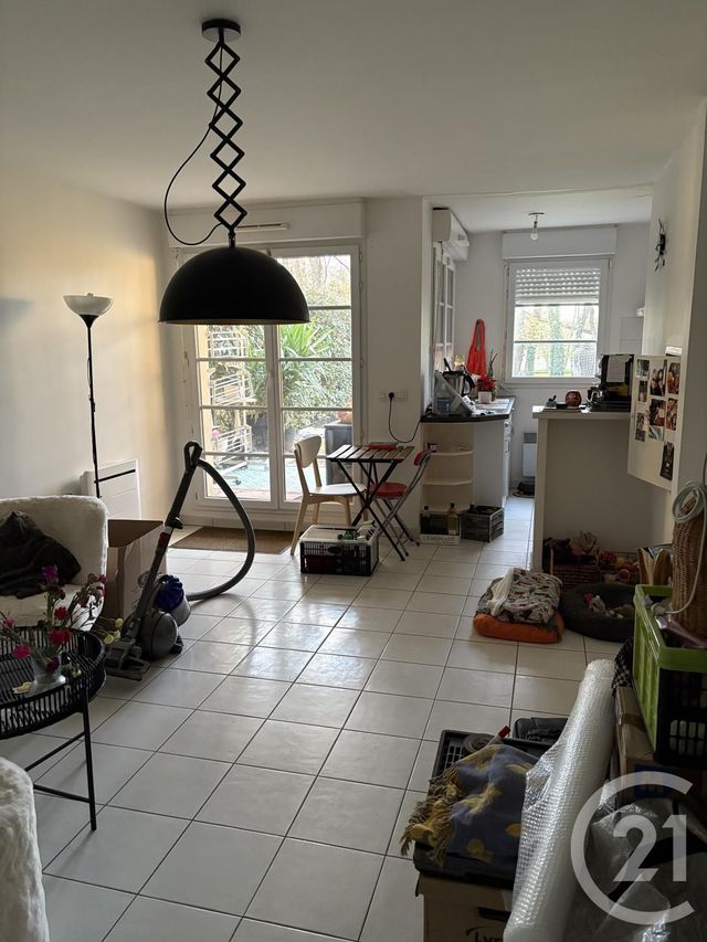 Appartement F2 à louer - 2 pièces - 47.51 m2 - HERBLAY - 95 - ILE-DE-FRANCE - Century 21 Sinval