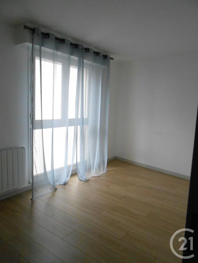 Appartement F2 à louer - 2 pièces - 47.8 m2 - HERBLAY SUR SEINE - 95 - ILE-DE-FRANCE - Century 21 Sinval