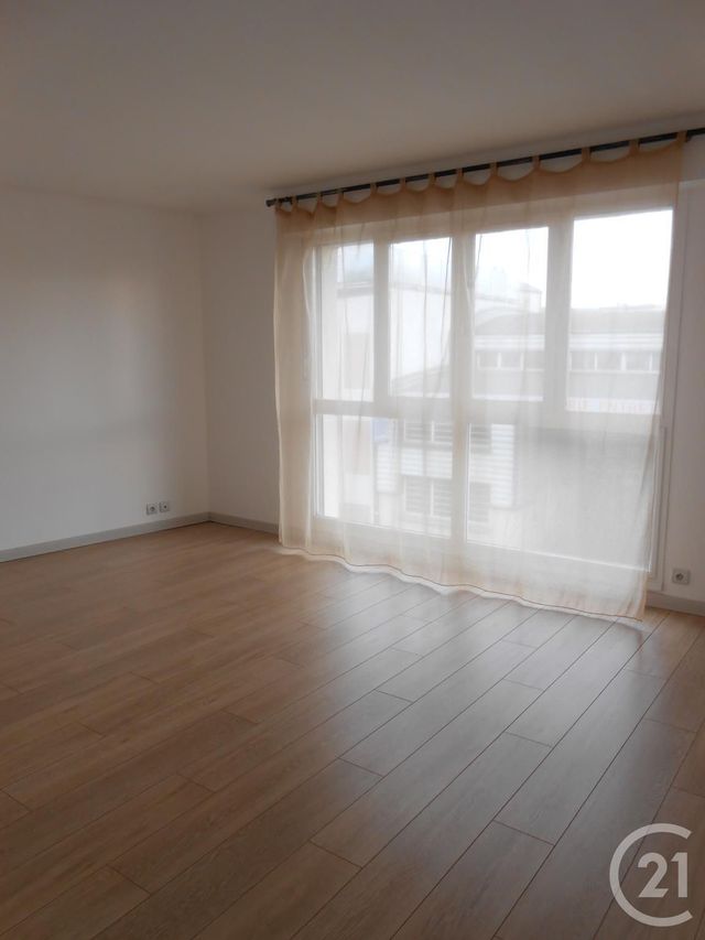 Appartement F2 à louer - 2 pièces - 47.8 m2 - HERBLAY SUR SEINE - 95 - ILE-DE-FRANCE - Century 21 Sinval