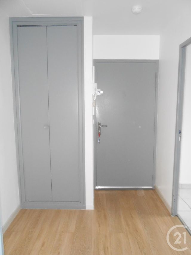 Appartement F2 à louer - 2 pièces - 47.8 m2 - HERBLAY SUR SEINE - 95 - ILE-DE-FRANCE - Century 21 Sinval