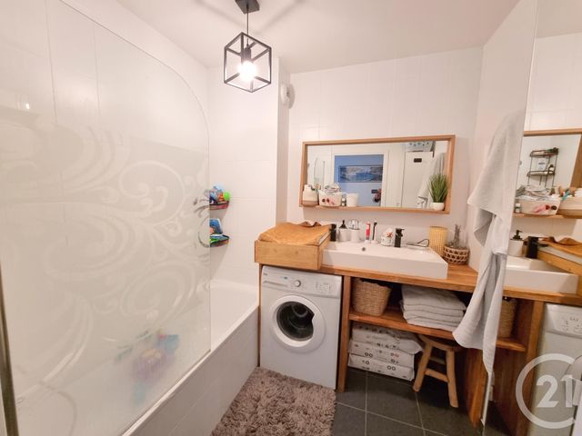 Appartement F3 à vendre - 3 pièces - 62.22 m2 - HERBLAY SUR SEINE - 95 - ILE-DE-FRANCE - Century 21 Sinval