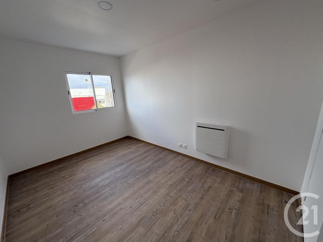 Appartement F2 à louer - 2 pièces - 41.92 m2 - CONFLANS STE HONORINE - 78 - ILE-DE-FRANCE - Century 21 Sinval