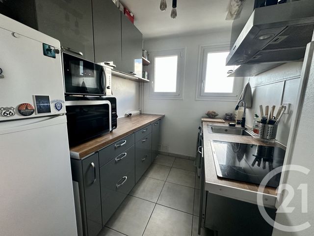 Appartement à vendre - 3 pièces - 51.63 m2 - CONFLANS STE HONORINE - 78 - ILE-DE-FRANCE - Century 21 Sinval