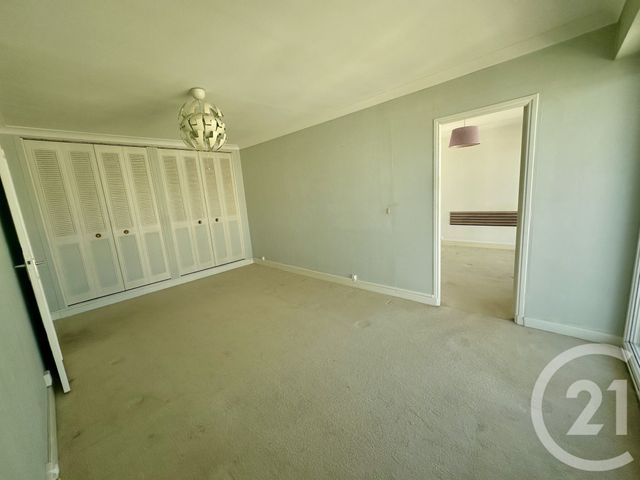 Appartement à vendre - 2 pièces - 42.7 m2 - EPINAY SUR SEINE - 93 - ILE-DE-FRANCE - Century 21 Sinval