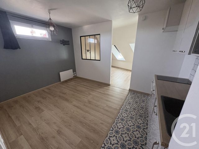 Appartement F1 à louer - 1 pièce - 25.48 m2 - HERBLAY - 95 - ILE-DE-FRANCE - Century 21 Sinval