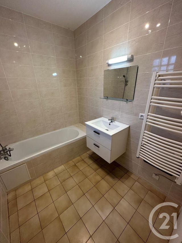 Appartement F2 à louer - 2 pièces - 42.75 m2 - HERBLAY SUR SEINE - 95 - ILE-DE-FRANCE - Century 21 Sinval