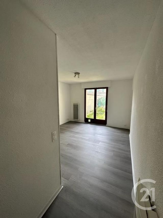 Appartement F2 à louer - 2 pièces - 42.75 m2 - HERBLAY SUR SEINE - 95 - ILE-DE-FRANCE - Century 21 Sinval